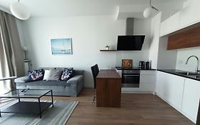 Cozy Apartment In Wilanow